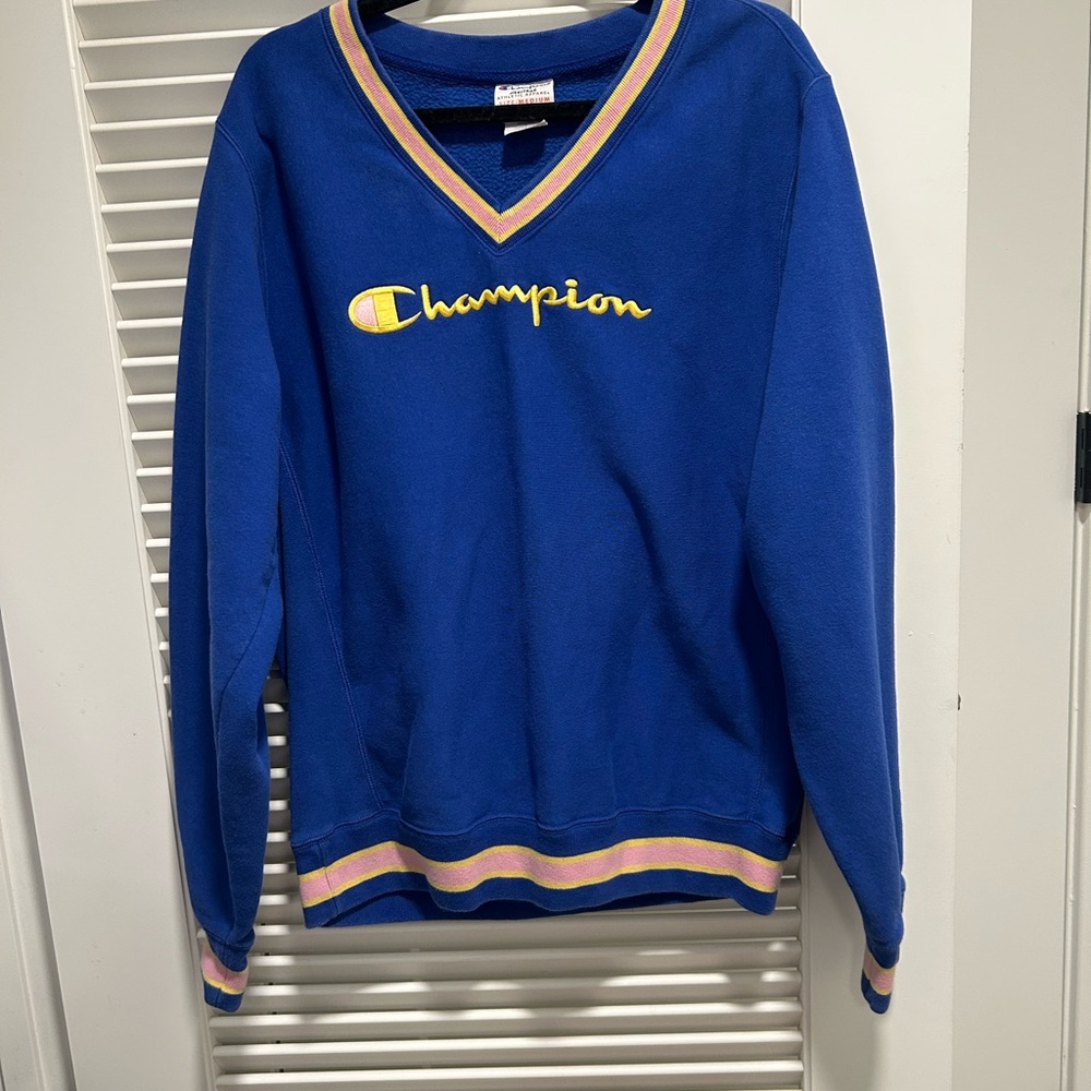 Champion Heritage V-Neck Sweatshirt - Picture 6 of 10